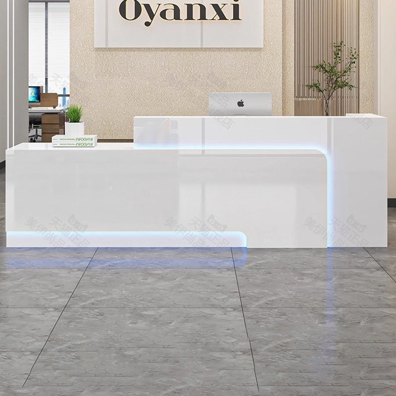 b11-Display Hotel Reception De - Beauty & Makeup Katia Di Paola recension och pris